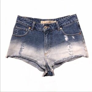 ⭐️ Zara Ombré Distressed Shorts